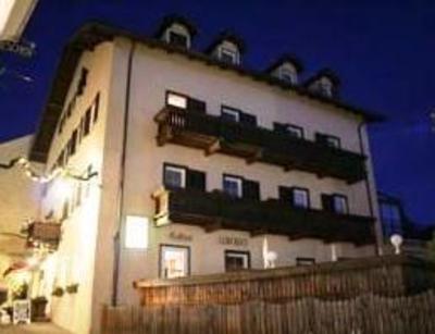 фото отеля Albergo Croce Bianca Fie