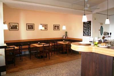 фото отеля Albergo Croce Bianca Fie