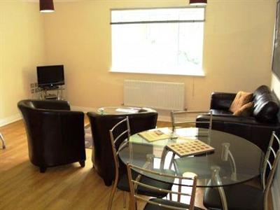 фото отеля Flexi Lets Farnborough