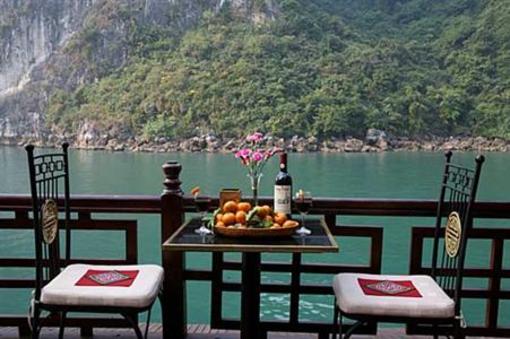 фото отеля Halong Classic Sail