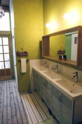 фото отеля Himeji 588 Guesthouse