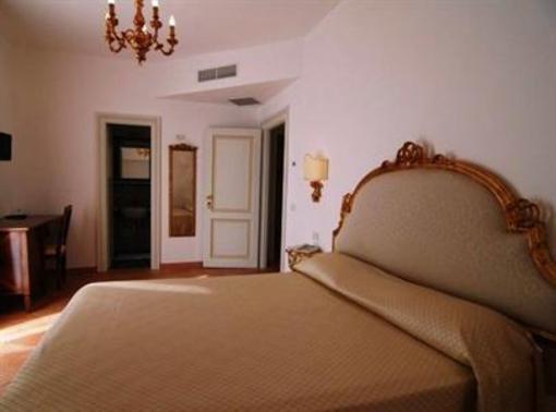 фото отеля Relais San Giacomo