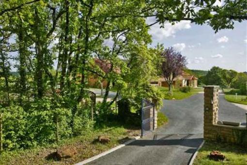 фото отеля Domaine Des Compouzines