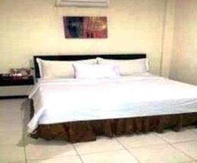 фото отеля Century Hotel Makassar