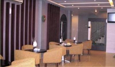 фото отеля Century Hotel Makassar
