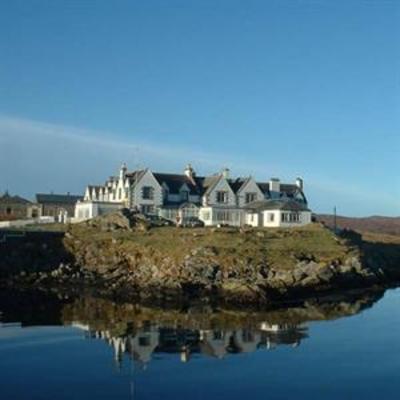 фото отеля Lochboisdale Hotel