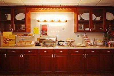 фото отеля Hampton Inn and Suites Newtown