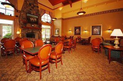 фото отеля Hampton Inn and Suites Newtown
