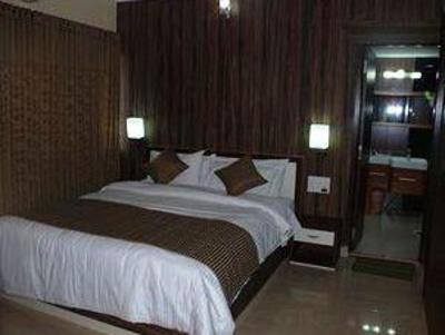 фото отеля Hotel Badami Court