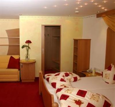 фото отеля Lamtana Hotel Garni