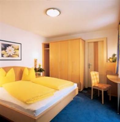 фото отеля Lamtana Hotel Garni