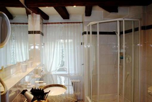 фото отеля Hotel & Restaurant Schloss Neuburg