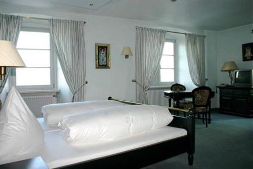 фото отеля Hotel & Restaurant Schloss Neuburg