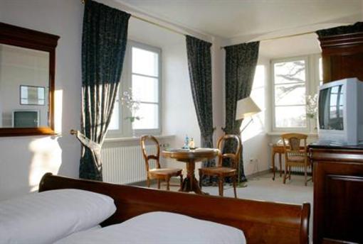 фото отеля Hotel & Restaurant Schloss Neuburg