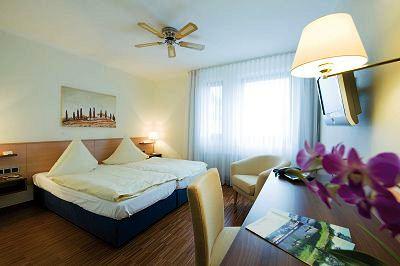 фото отеля Hotel Lucke Rheine