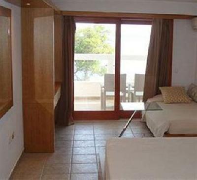 фото отеля Cape Kanapitsa Hotel & Suites
