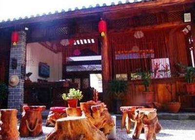 фото отеля Lijiang Jiuwei Life Courtyard Inn