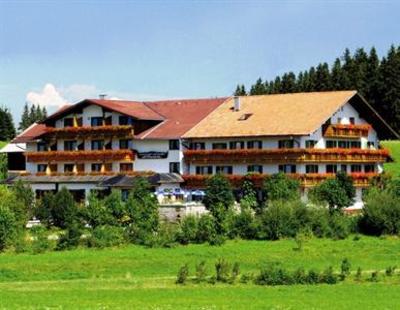 фото отеля Landgasthof Löwen Nesselwang