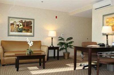 фото отеля Hampton Inn & Suites Oakland Airport