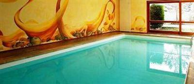 фото отеля L'auberge De Nicey Romilly-sur-Seine