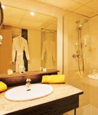 фото отеля L'auberge De Nicey Romilly-sur-Seine
