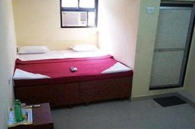 фото отеля Deluxe Inn Mumbai