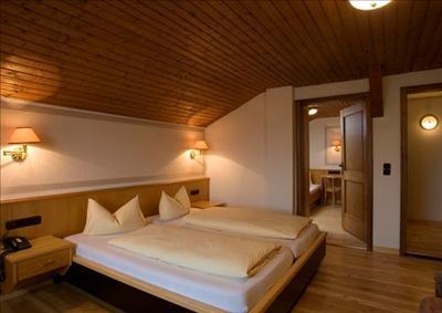 фото отеля Landhotel Adler Waltenhofen