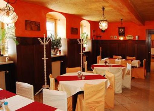 фото отеля Schwarzer Bar Hotel Zittau