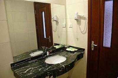 фото отеля Azure Holiday Hotel Qingdao