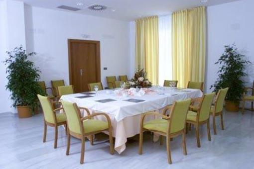 фото отеля Husa Hotel Alaquas