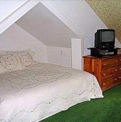 фото отеля Trumbull House Bed and Breakfast