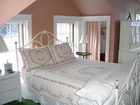 фото отеля Trumbull House Bed and Breakfast