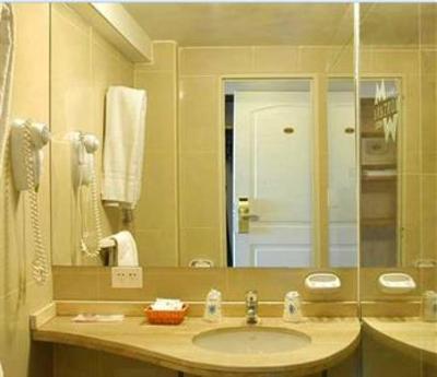 фото отеля Crans Montana Hotel