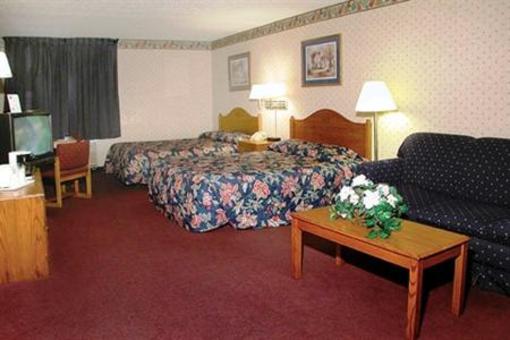 фото отеля Heritage Inn Amana Colonies Hotel & Suites