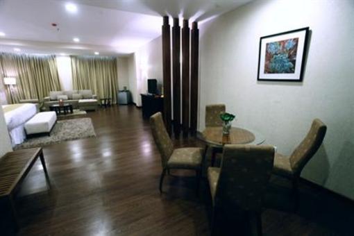 фото отеля Four Season Hotel Iloilo City