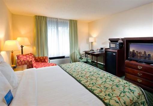 фото отеля Fairfield Inn & Suites Perimeter Center Atlanta