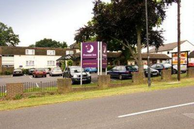 фото отеля Premier Inn Goffs Park South Crawley
