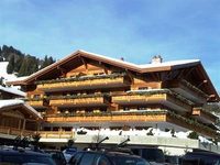 Hotel des Alpes by Bruno Kernen