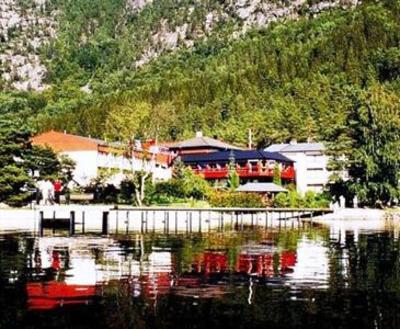 фото отеля Revsnes Hotell