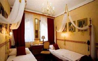 фото отеля BEST WESTERN Janus Atrium Hotel