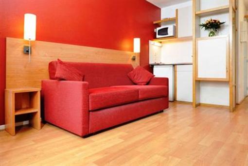 фото отеля Sejours & Affaires Residence Saxe-Gambetta Lyon