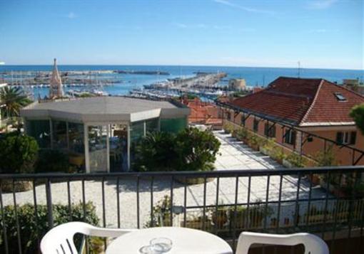 фото отеля Hotel Robinia