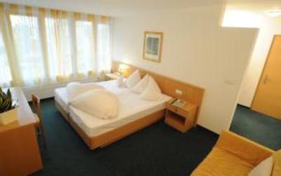 фото отеля Hotel Goldene Rose Schlanders