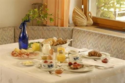 фото отеля Hotel Goldene Rose Schlanders