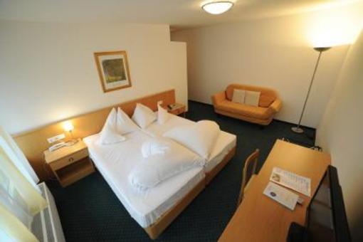 фото отеля Hotel Goldene Rose Schlanders