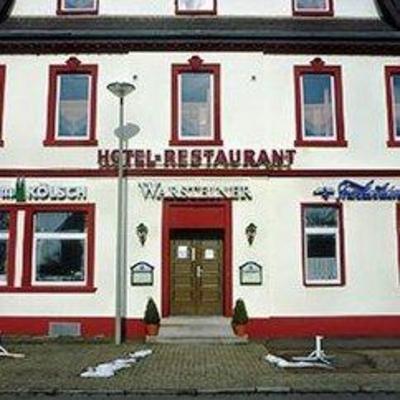 фото отеля Hotel Restaurant Zur Post Langenfeld (North Rhine-Westphalia)