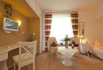 фото отеля Hotel-Pension Das Haus am Walde