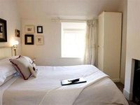 Hollow Bottom Guest House Guiting Power