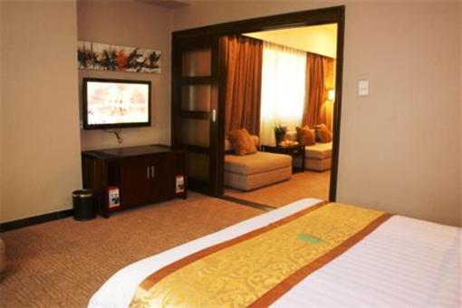 фото отеля New Sunshine Hotel