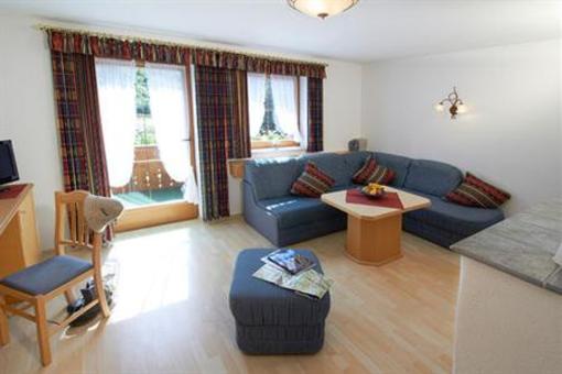 фото отеля Landhaus Karoline Apartments Leutasch